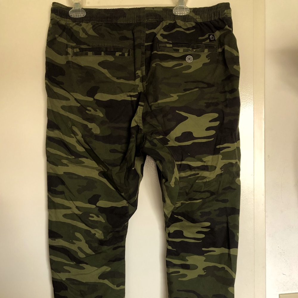 Men’s XL Camouflage jogger -Free Planet brand